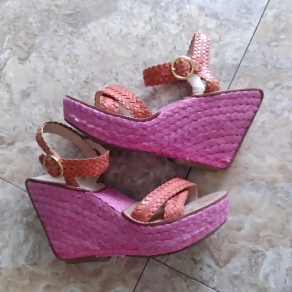 Diane Von Furstenberg pink & orange woven platform wedge sandals, size 11 - Picture 3 of 10
